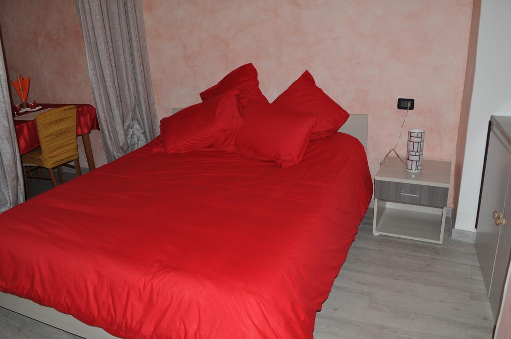 Apartments Il Delfino Aosta Habitación foto